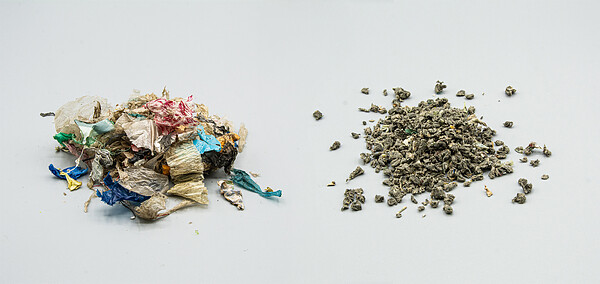 The new AGGLOREMA system from EREMA processes heavily contaminated plastic waste (left) on a large scale to produce pourable agglomerates (right) with a high bulk density that is ideally suited as feedstock for chemical recycling.